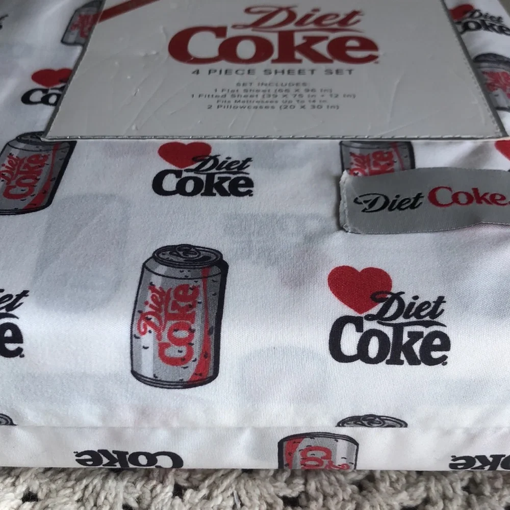 Diet Coke Sheet Set - TWIN - Picture 4 of 8